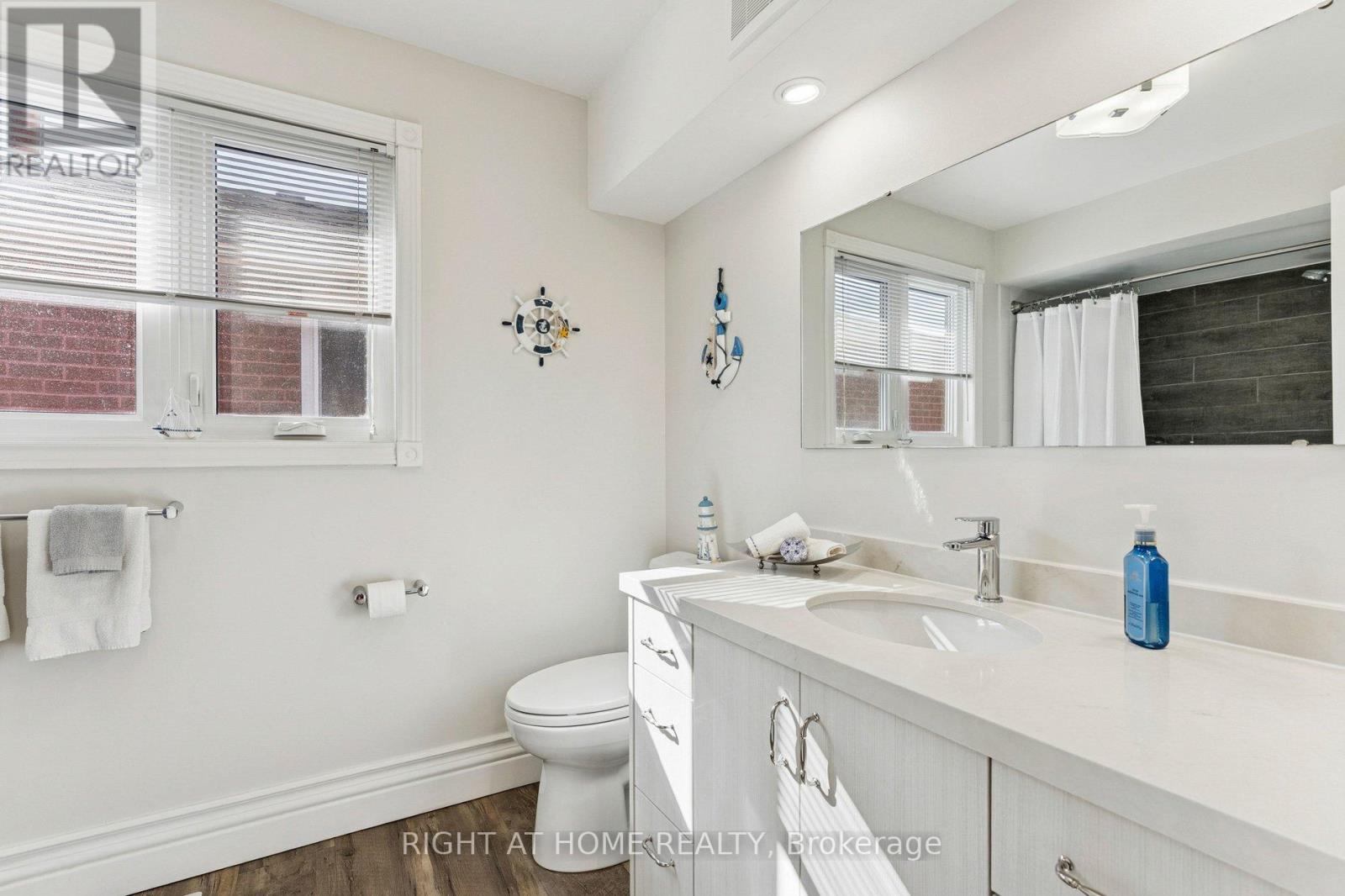 10 Claudia Avenue, Vaughan, Ontario  L4L 6S1 - Photo 31 - N12842528