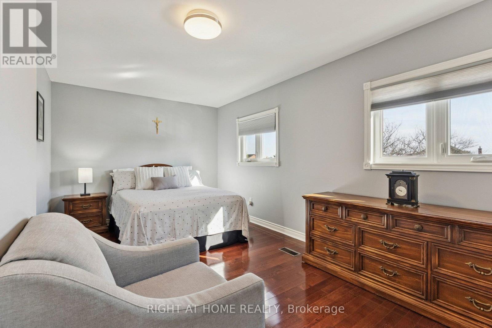 10 Claudia Avenue, Vaughan, Ontario  L4L 6S1 - Photo 26 - N12842528