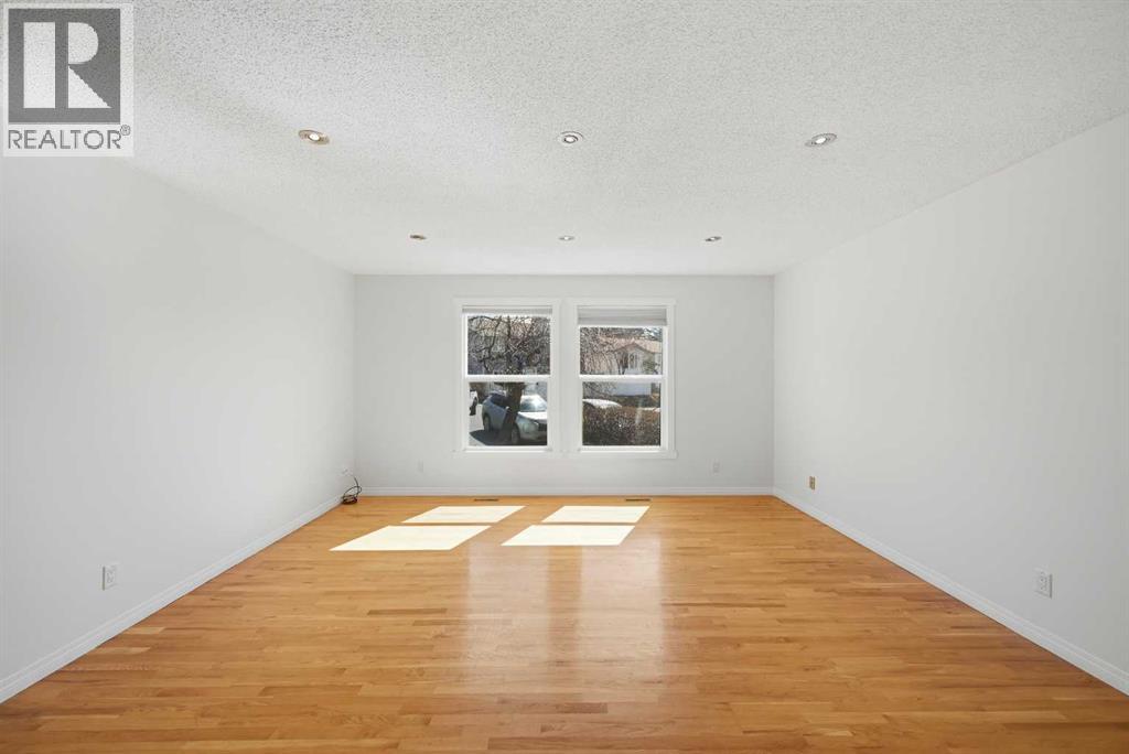 92 Whitlock Close Ne, Calgary, Alberta  T1Y 4X3 - Photo 8 - A2305994
