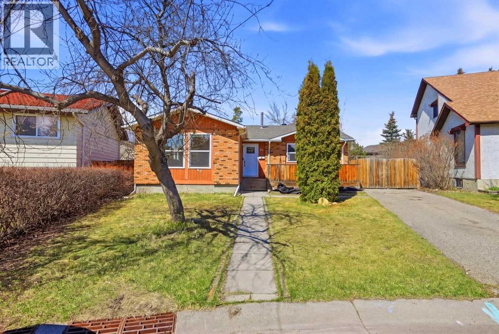 92 Whitlock Close Ne, Calgary, Alberta  T1Y 4X3 - Photo 2 - A2305994