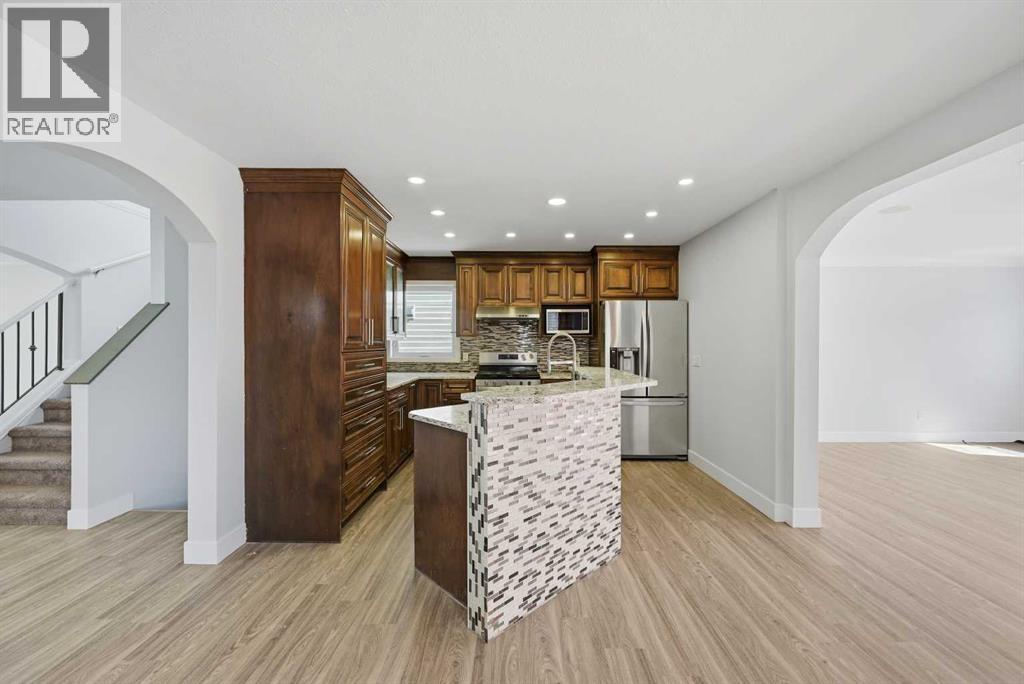 256 Saddlecrest Boulevard Ne, Calgary, Alberta  T3J 5L6 - Photo 10 - A2306148