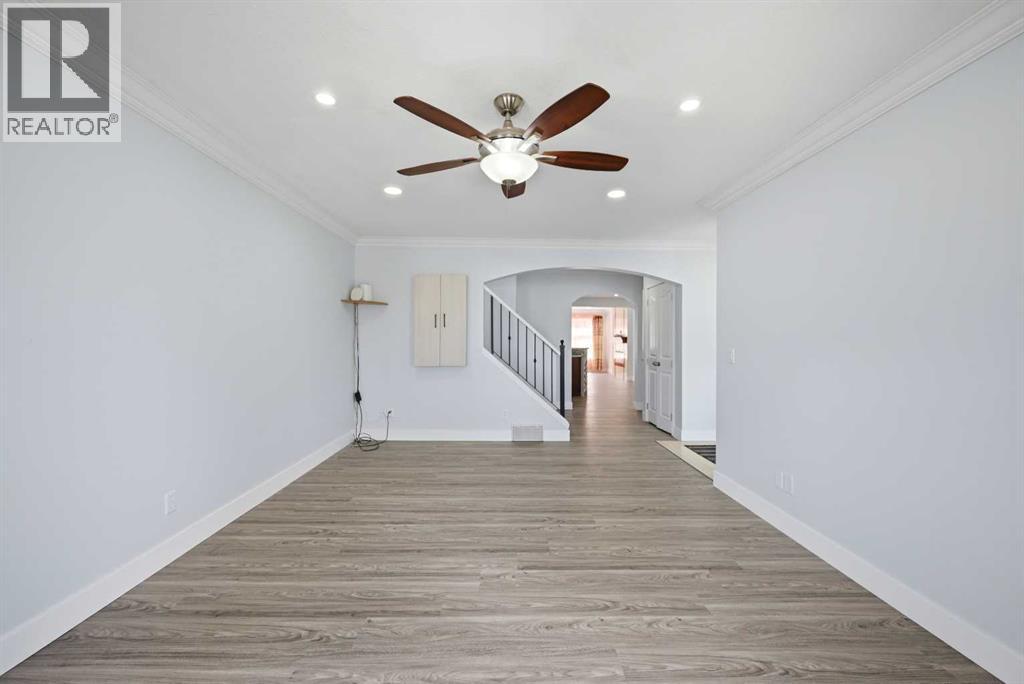 256 Saddlecrest Boulevard Ne, Calgary, Alberta  T3J 5L6 - Photo 6 - A2306148