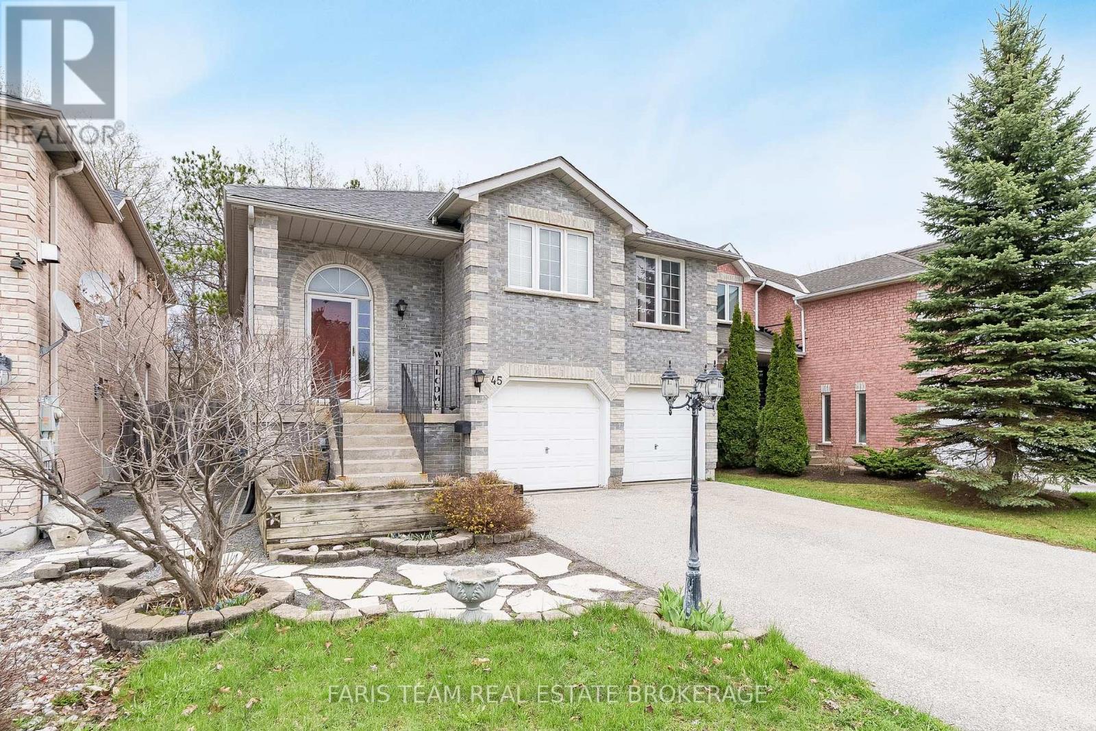 45 Hawkins Drive, Barrie, Ontario  L4N 0A7 - Photo 2 - S12975518