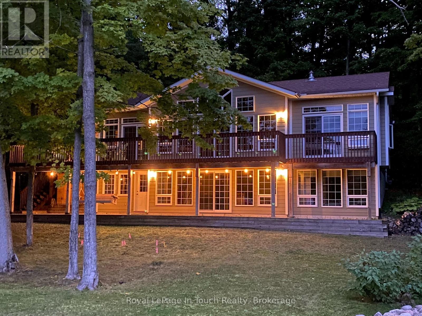 157 FARLAIN LAKE ROAD W, Tiny, Ontario