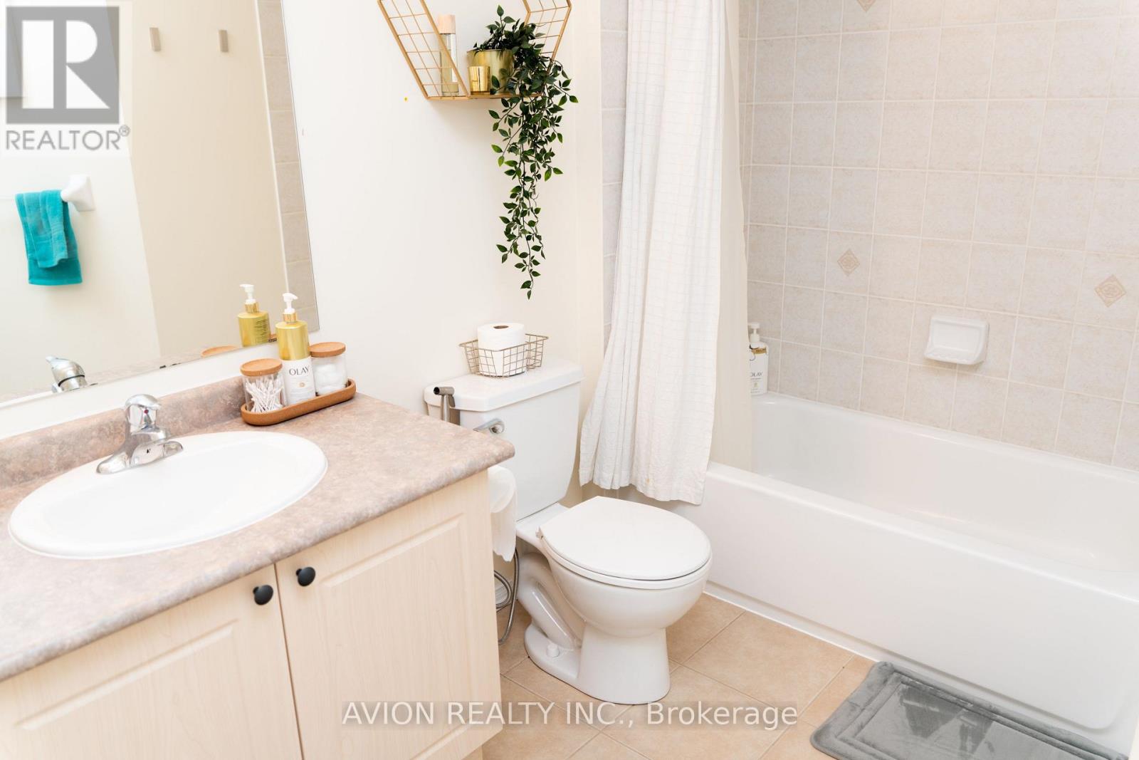 22 Marriner Crescent, Ajax, Ontario  L1Z 1Z1 - Photo 10 - E13064902