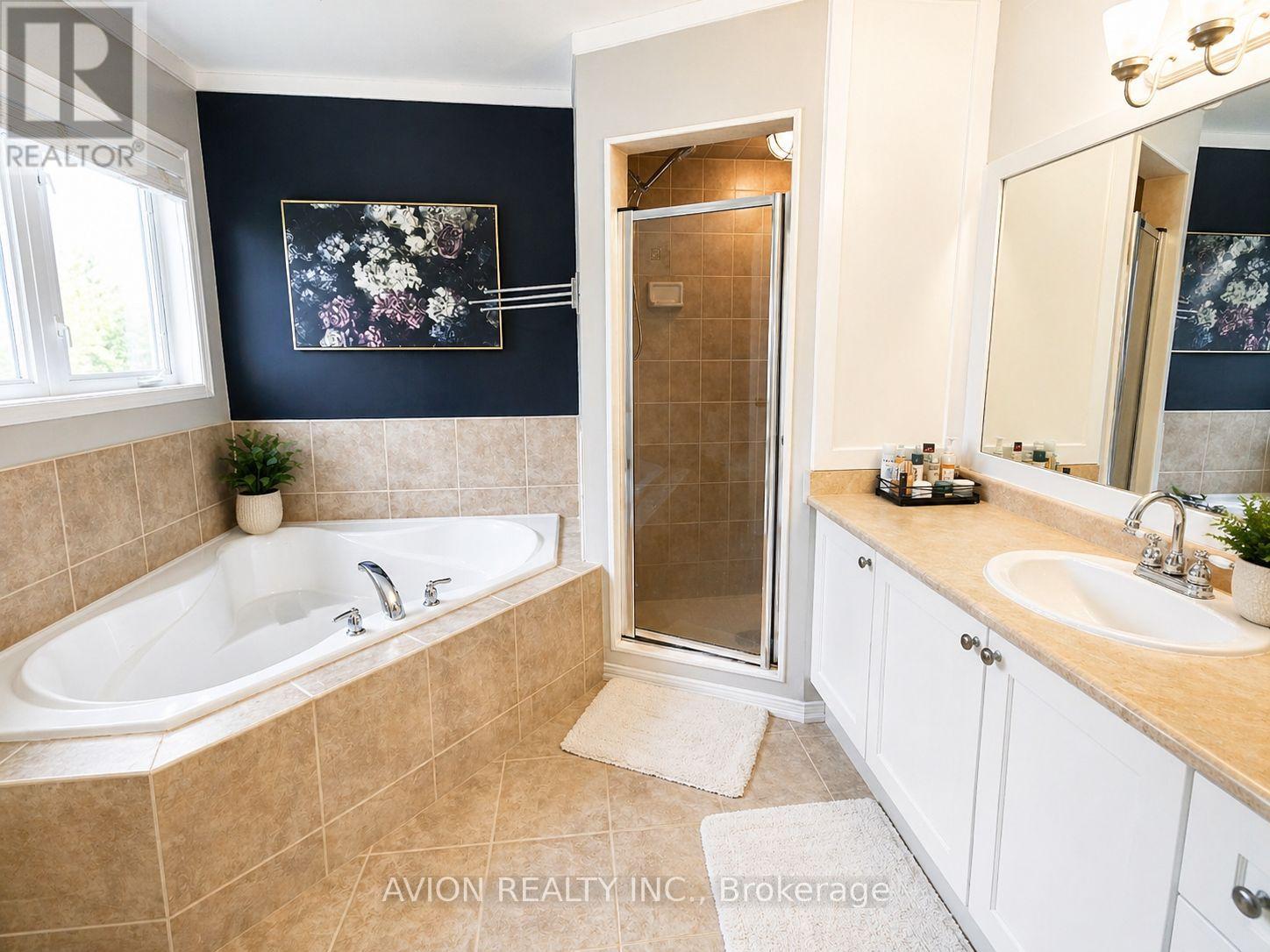 22 Marriner Crescent, Ajax, Ontario  L1Z 1Z1 - Photo 8 - E13064902