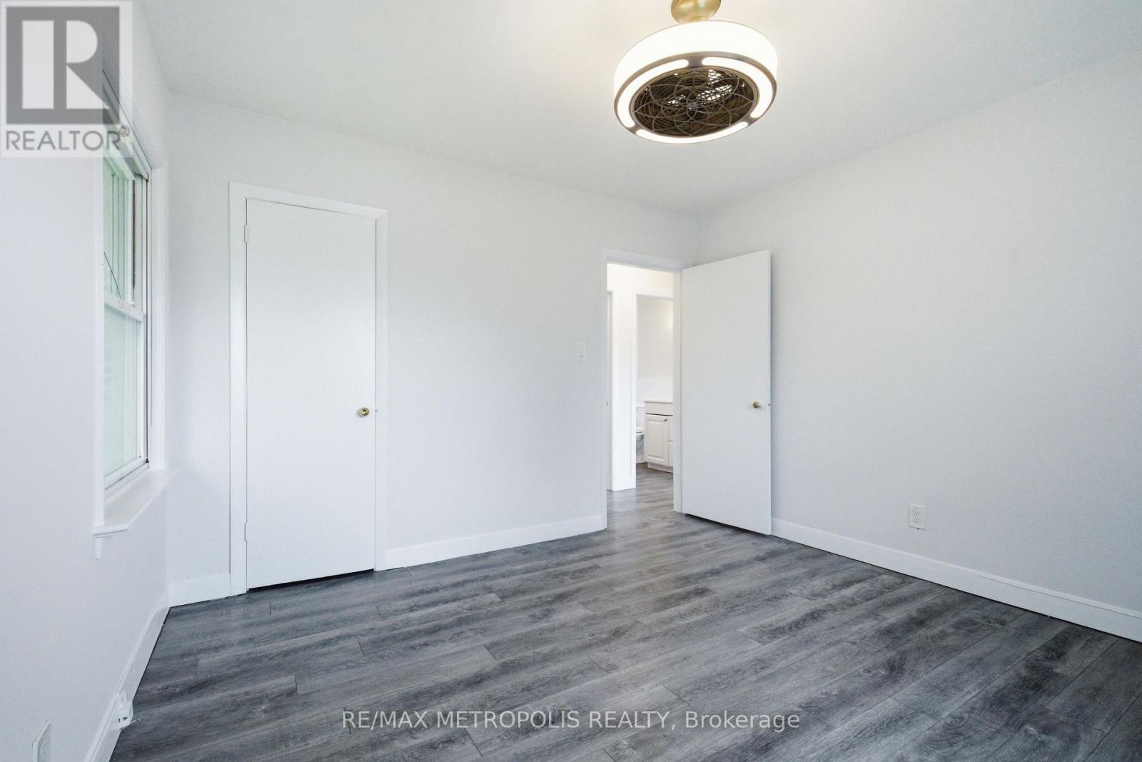 148 Winchester Road E, Whitby, Ontario  L1M 1X2 - Photo 5 - E13064912