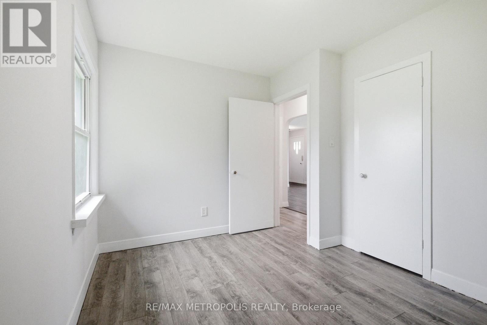 148 Winchester Road E, Whitby, Ontario  L1M 1X2 - Photo 6 - E13064912