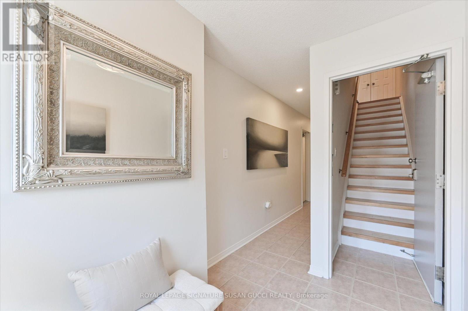 4 Blair Street, Toronto, Ontario  M4B 3N6 - Photo 3 - E13065058