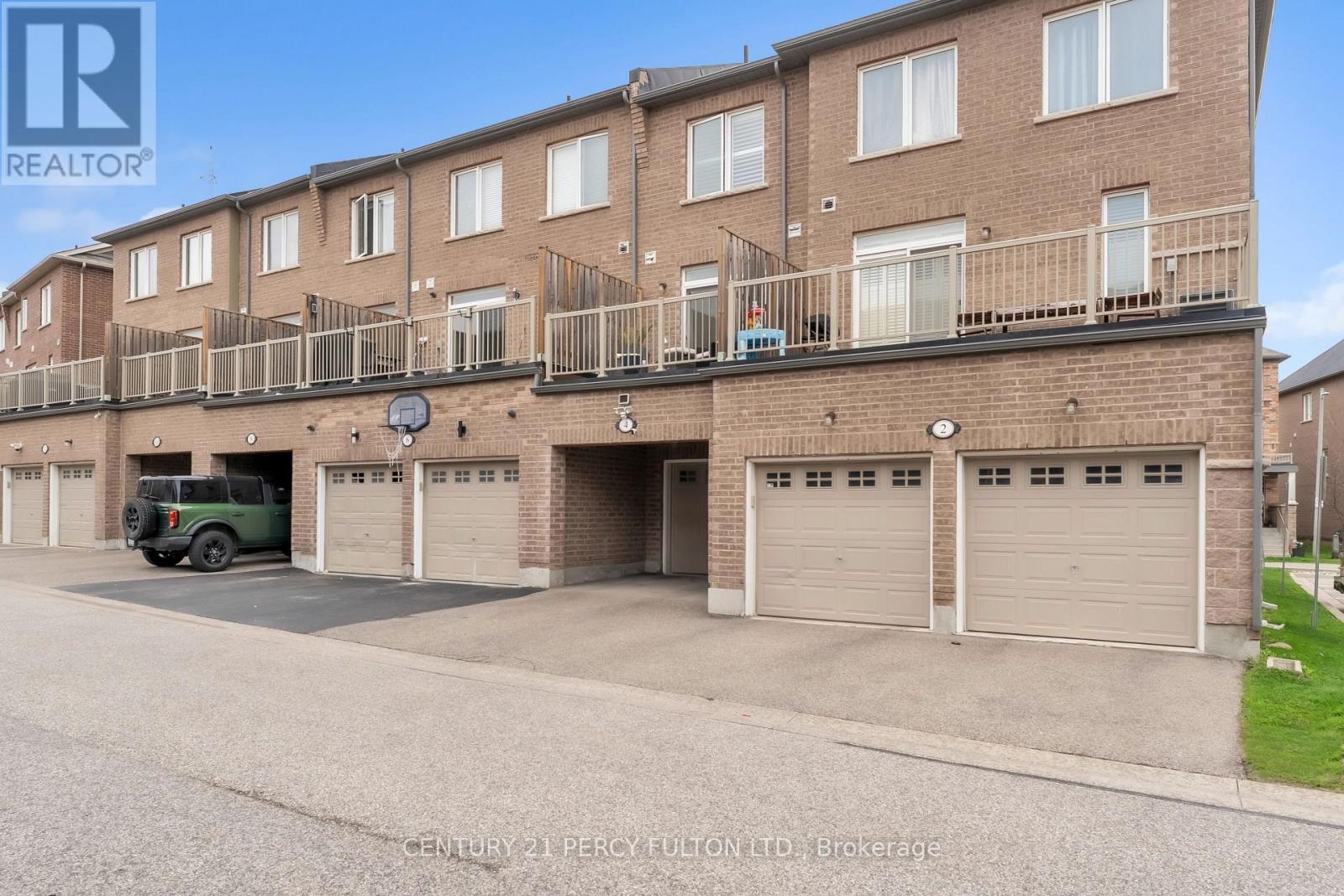 4 Graywardine Lane, Ajax, Ontario  L1Z 0R9 - Photo 7 - E13065104