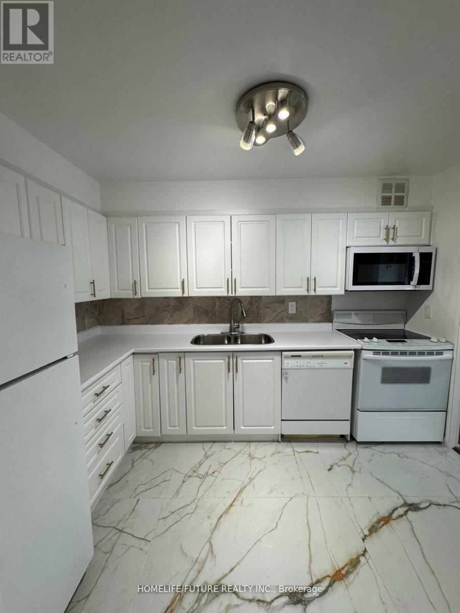 210 - 120 Dundalk Drive, Toronto, Ontario  M1P 4V9 - Photo 5 - E13065108