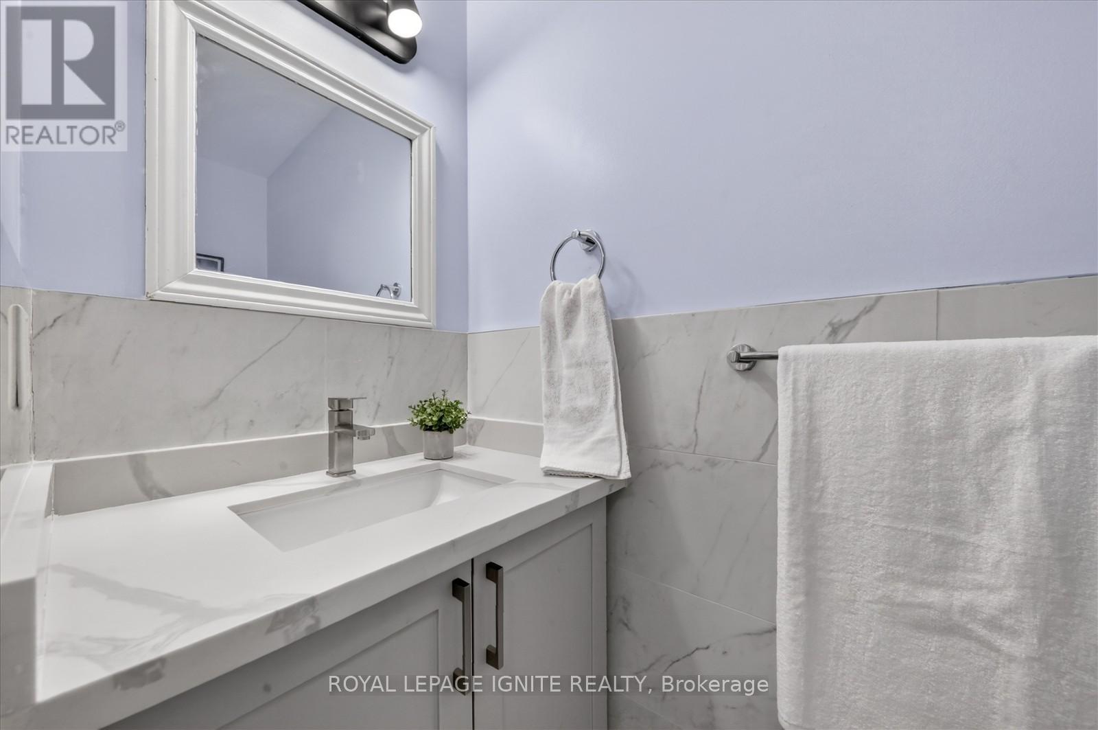 205 Hupfield Trail, Toronto, Ontario  M1B 4N9 - Photo 19 - E13065132