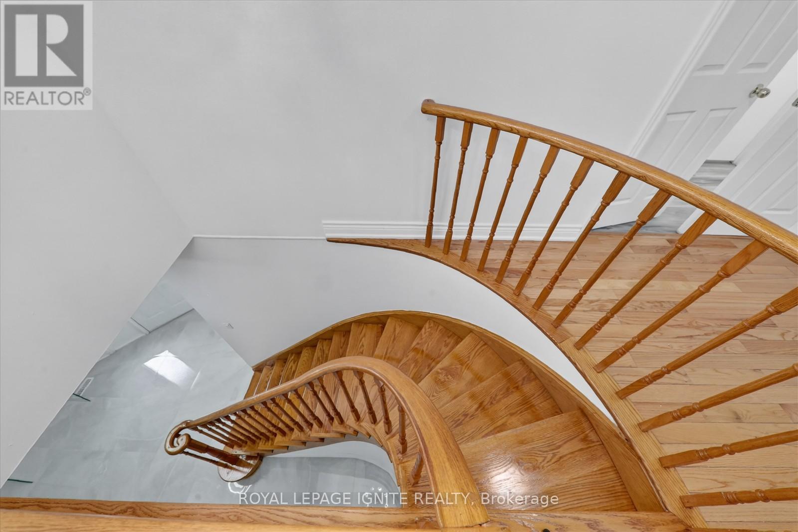 205 Hupfield Trail, Toronto, Ontario  M1B 4N9 - Photo 20 - E13065132