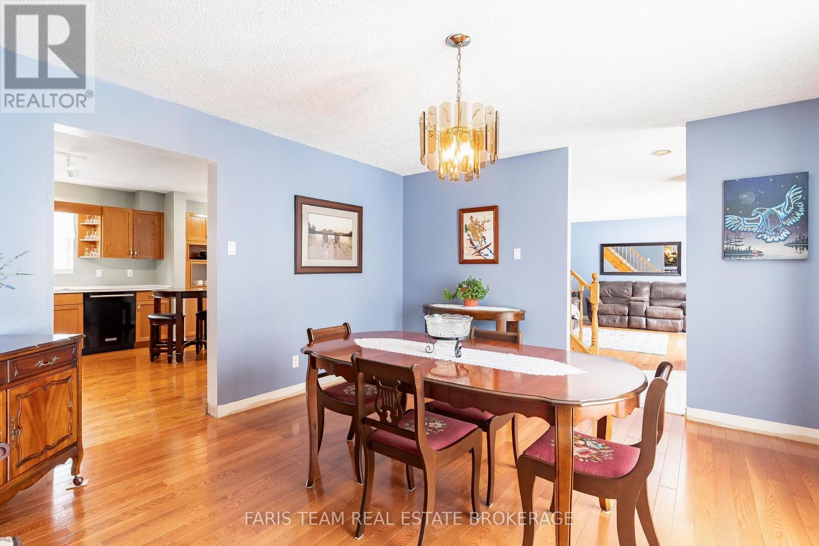 2104 Newton Street, Tay, Ontario  L0K 2A0 - Photo 12 - S12990496