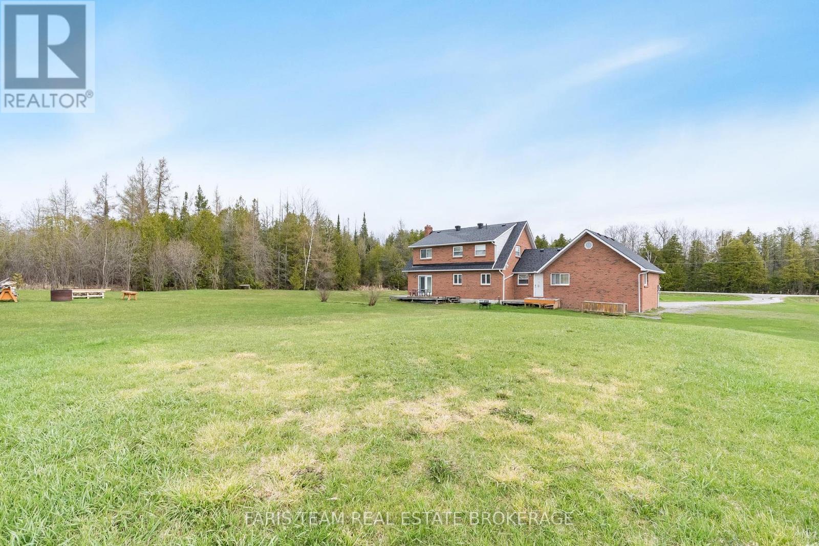 2104 Newton Street, Tay, Ontario  L0K 2A0 - Photo 36 - S12990496