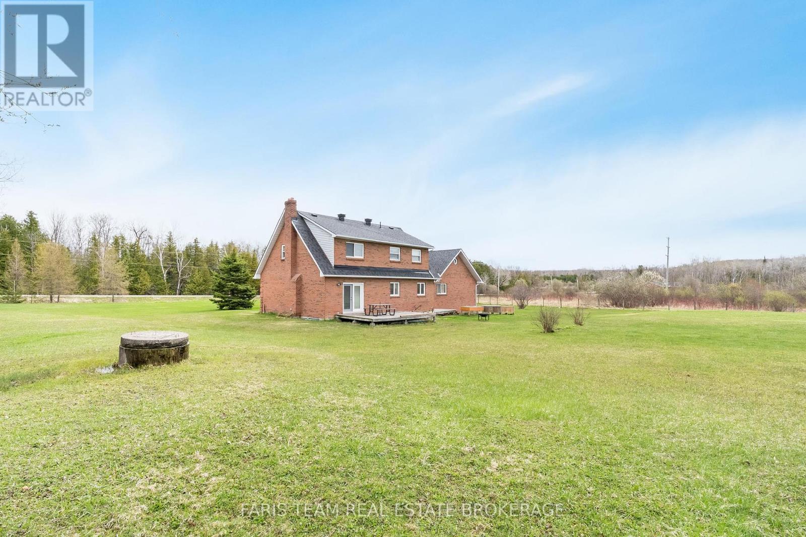 2104 Newton Street, Tay, Ontario  L0K 2A0 - Photo 35 - S12990496
