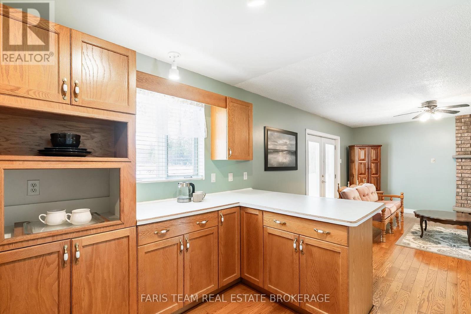 2104 Newton Street, Tay, Ontario  L0K 2A0 - Photo 9 - S12990496