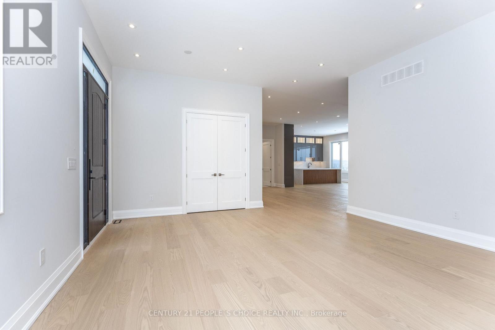 11 Caldwell Drive, Oro-Medonte, Ontario  L0L 2L0 - Photo 6 - S13064922