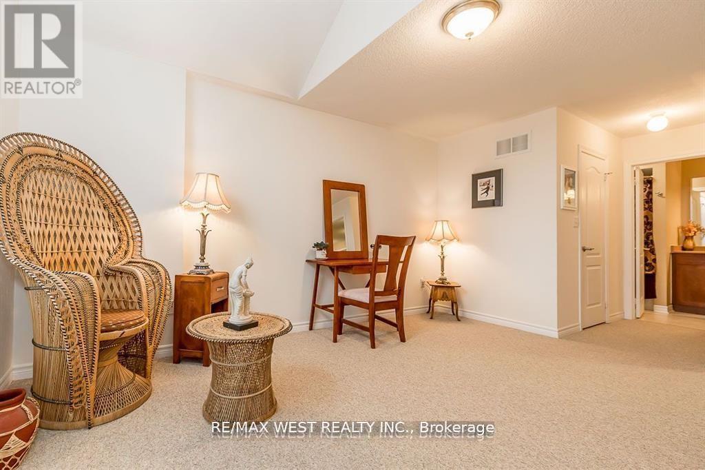 118 Succession Crescent, Barrie, Ontario  L4M 7G7 - Photo 36 - S13065158