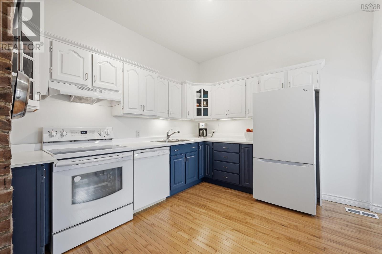 6141/6143 Duncan Street, Halifax, Nova Scotia  B3L 1K1 - Photo 29 - 202608058