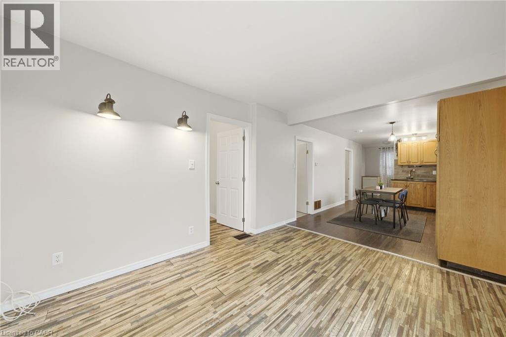 107 Broadway Street, Welland, Ontario  L3C 5L6 - Photo 10 - 40825929