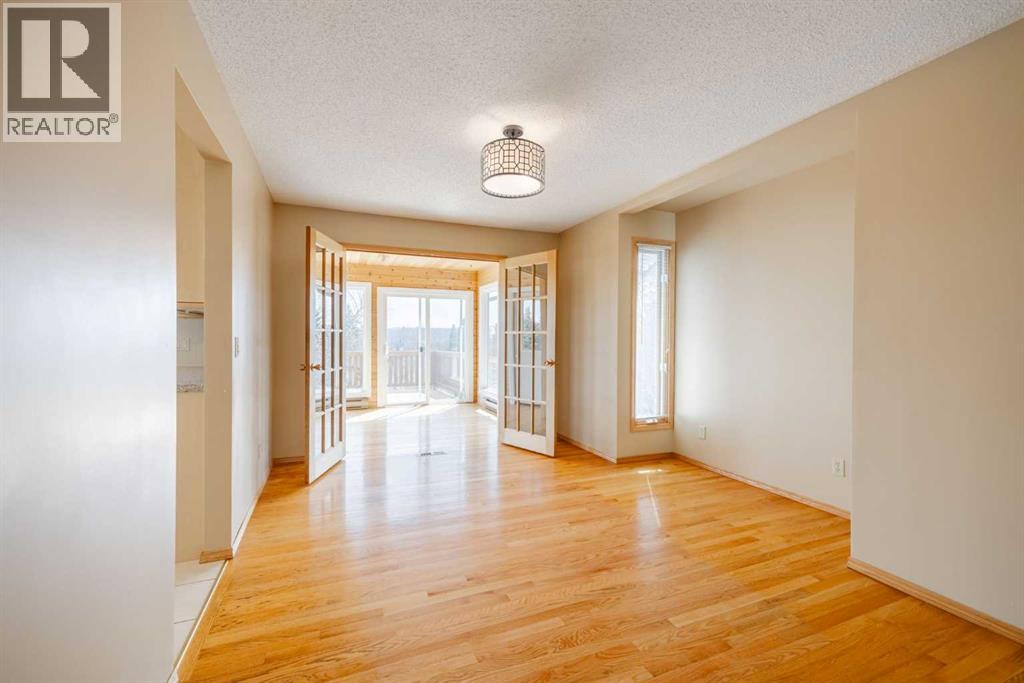 128 Silver Ridge Rise Nw, Calgary, Alberta  T3B 4P7 - Photo 4 - A2305052