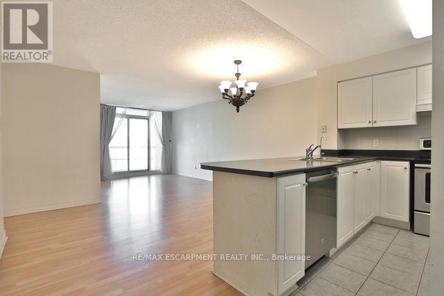 1712 - 156 Enfield Place, Mississauga, Ontario  L5B 3J2 - Photo 10 - W13064984