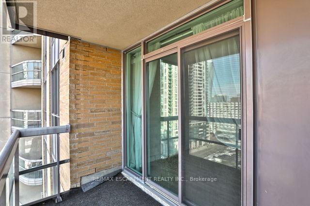 1712 - 156 Enfield Place, Mississauga, Ontario  L5B 3J2 - Photo 7 - W13064984