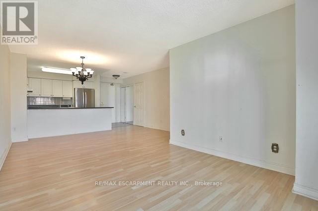 1712 - 156 Enfield Place, Mississauga, Ontario  L5B 3J2 - Photo 8 - W13064984