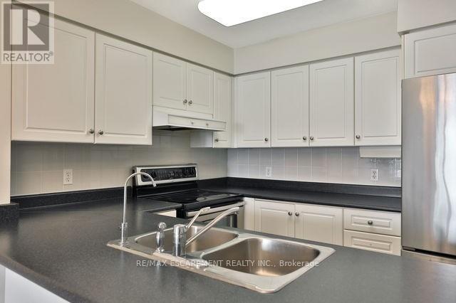 1712 - 156 Enfield Place, Mississauga, Ontario  L5B 3J2 - Photo 9 - W13064984