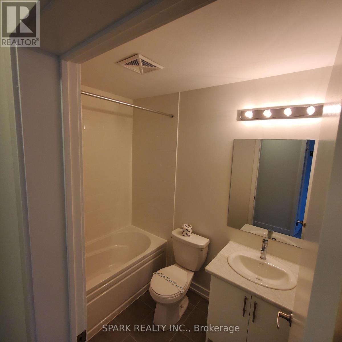 21 - 3562 Colonial Drive, Mississauga, Ontario  L5L 0B9 - Photo 24 - W13065036