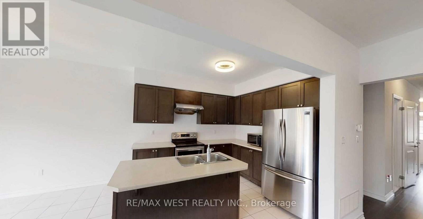26 Hines Street, Brampton, Ontario  L7A 4X5 - Photo 10 - W13065110