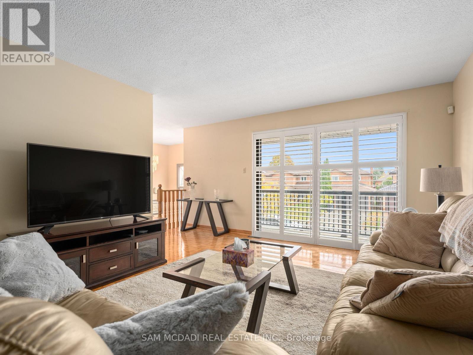 5472 Bourget Drive, Mississauga, Ontario  L5R 3C9 - Photo 4 - W13065166
