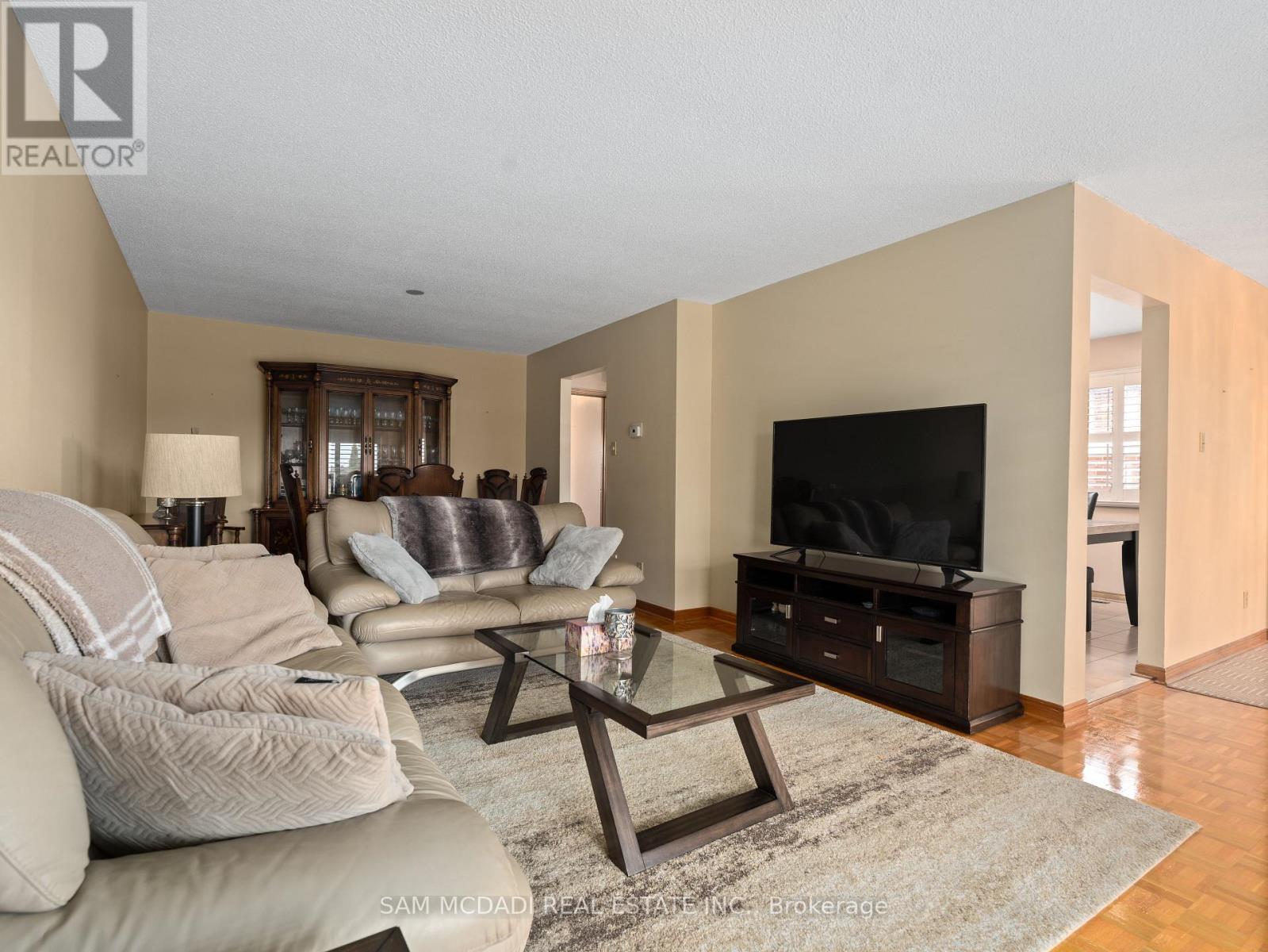 5472 Bourget Drive, Mississauga, Ontario  L5R 3C9 - Photo 7 - W13065166