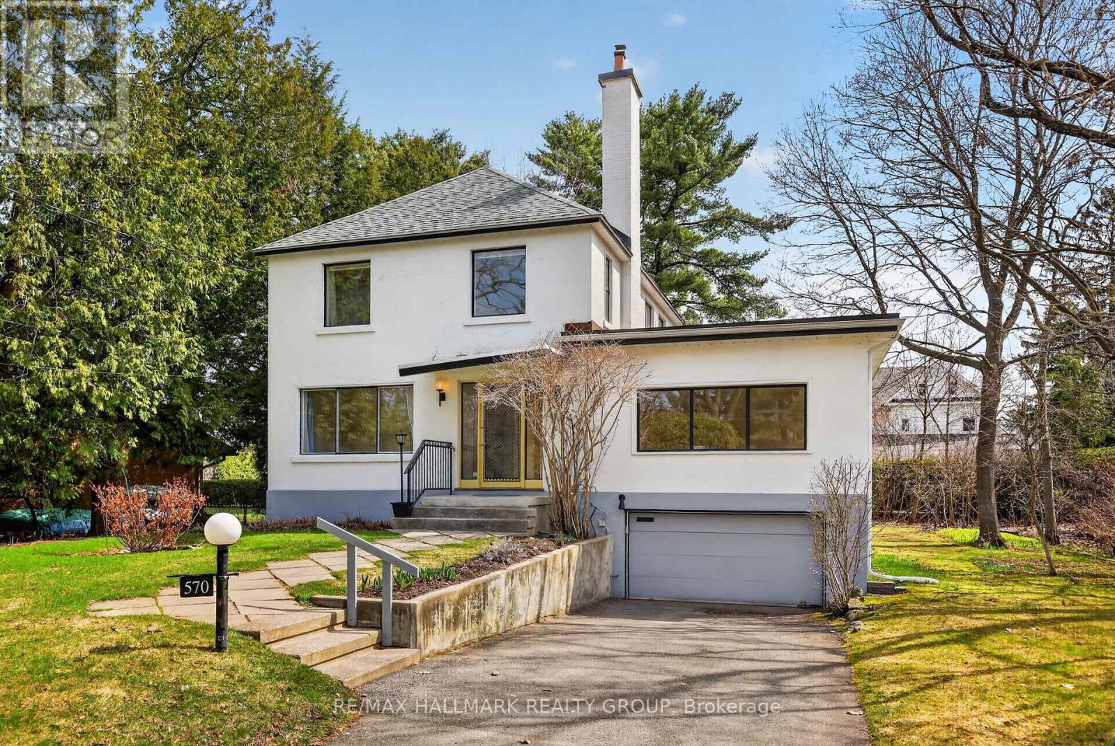 570 MINTO PLACE, Ottawa, Ontario