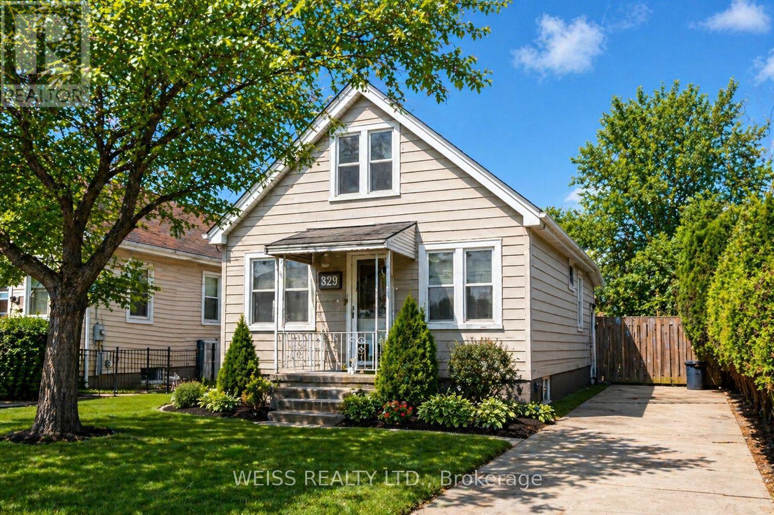 329 TALBOT STREET, Hamilton, Ontario
