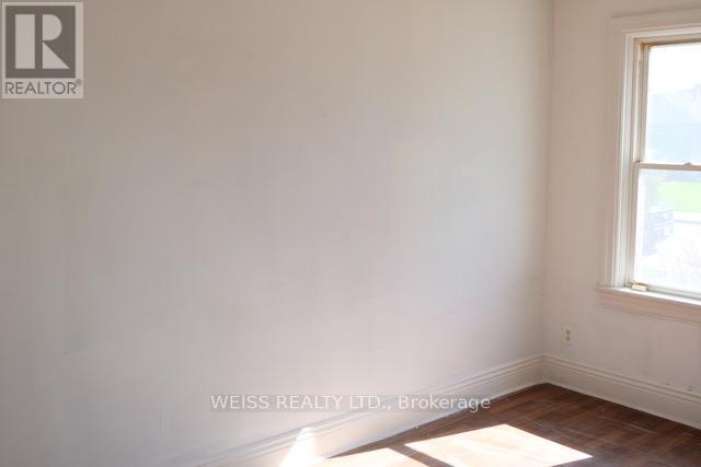 329 Talbot Street, Hamilton, Ontario  L8H 6T2 - Photo 10 - X13064998