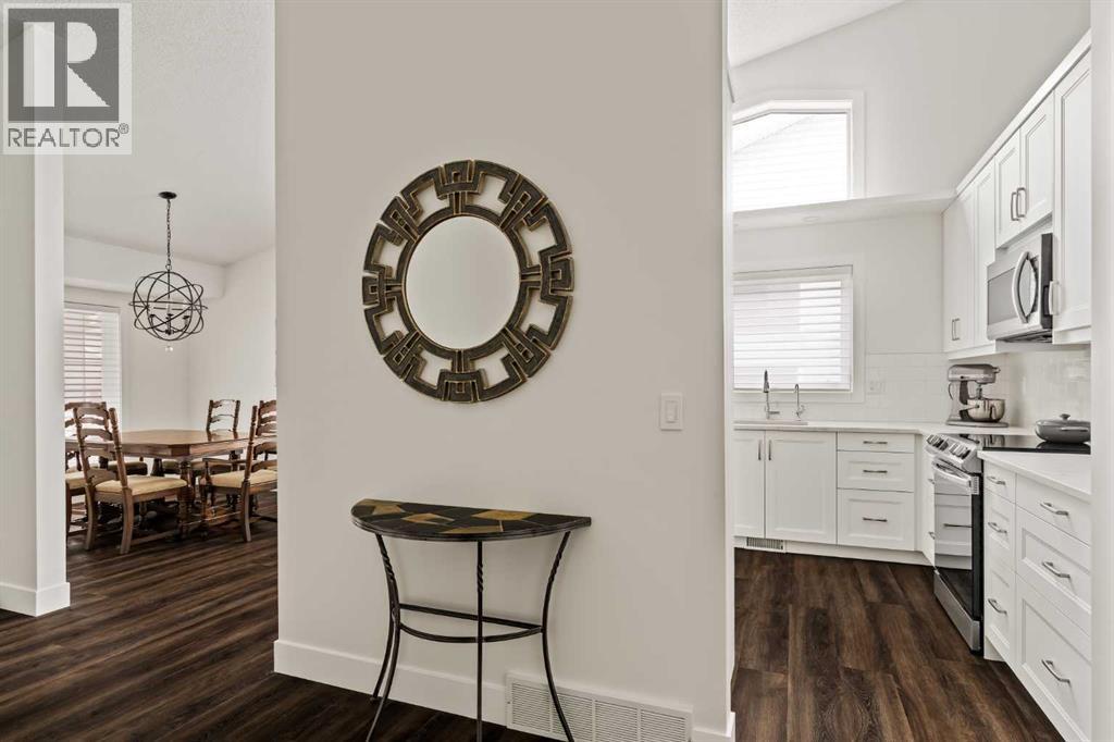 16 Douglasview Park Se, Calgary, Alberta  T2Z 2R9 - Photo 12 - A2304831