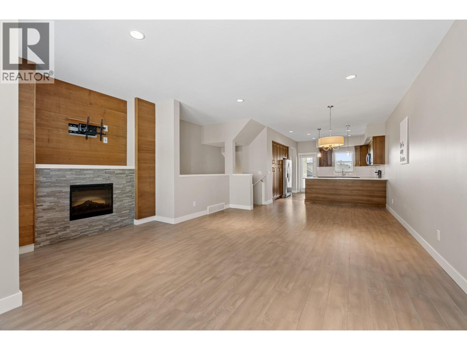 2490 Tuscany Drive Unit# 60, West Kelowna, British Columbia  V4T 3M4 - Photo 5 - 10385175
