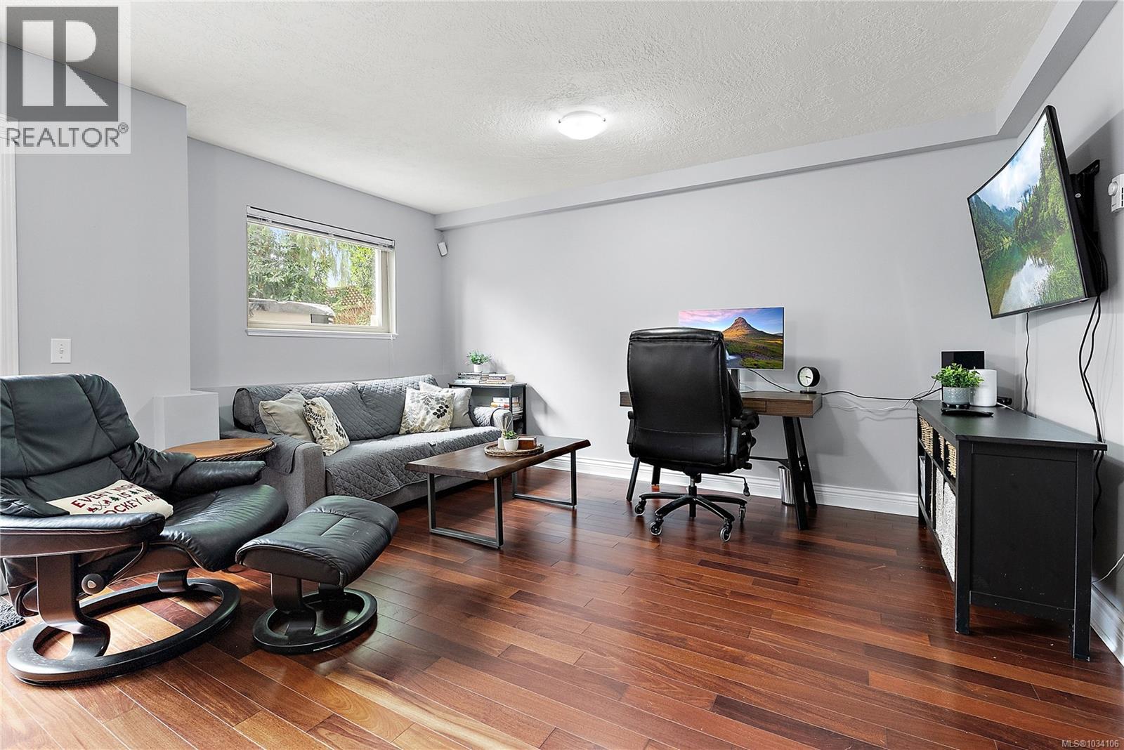 207 Quebec St, Victoria, British Columbia  V8W 1W2 - Photo 35 - 1034106