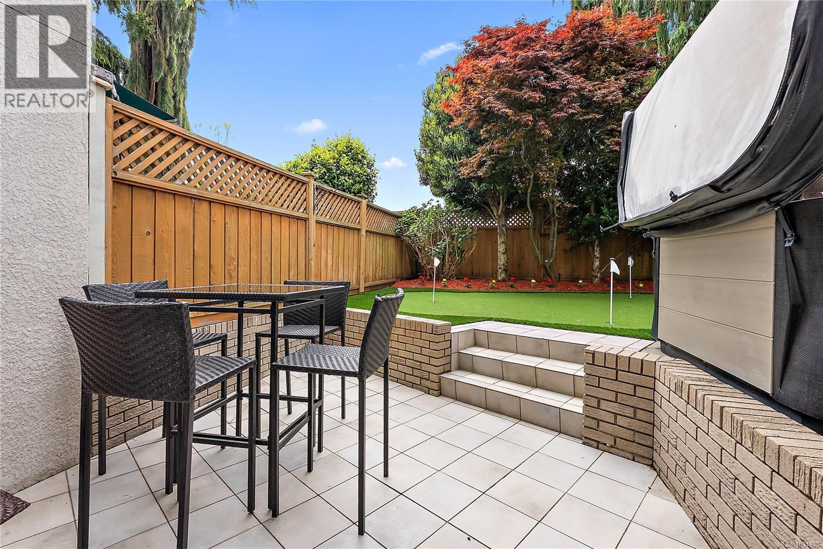 207 Quebec St, Victoria, British Columbia  V8W 1W2 - Photo 38 - 1034106