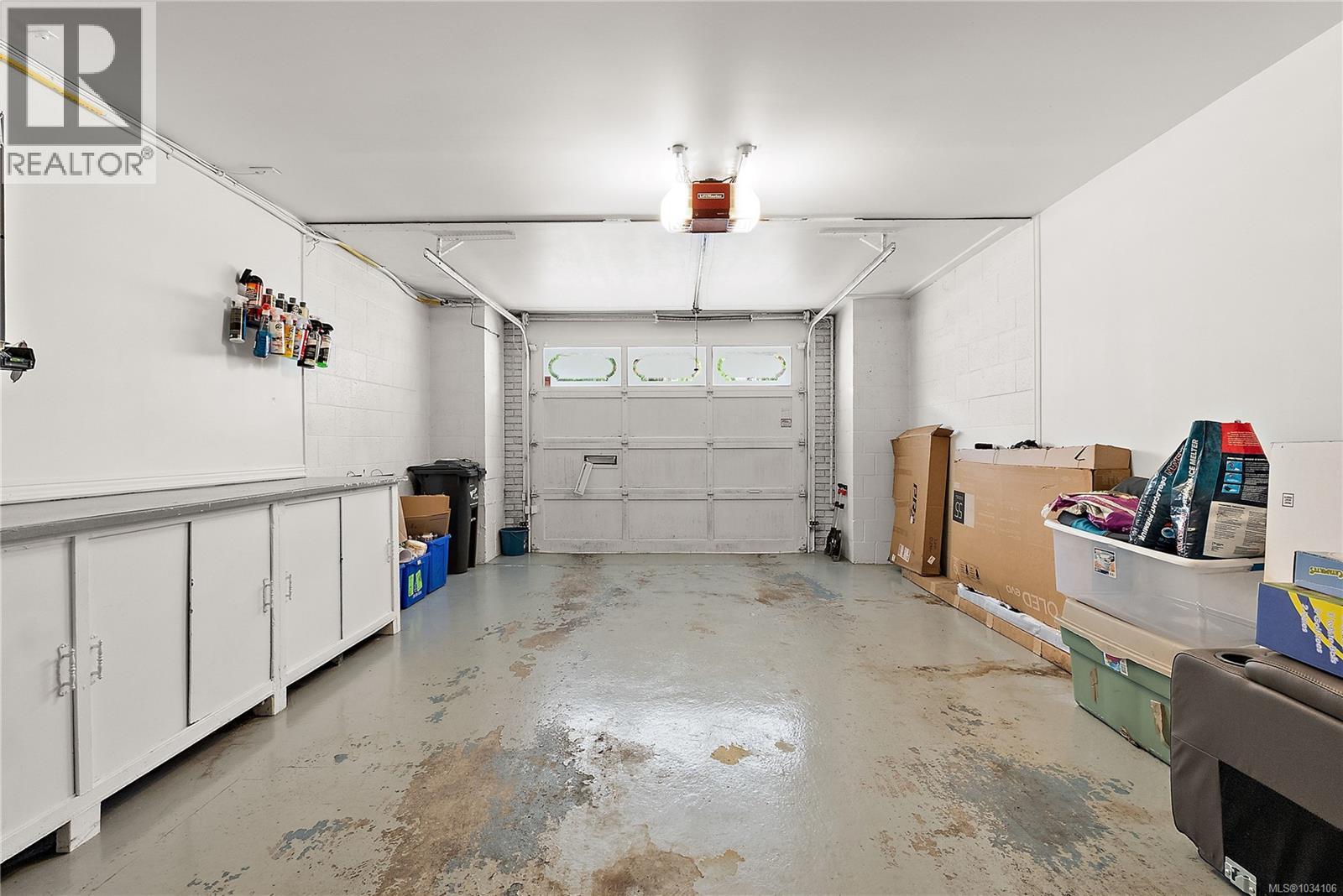 207 Quebec St, Victoria, British Columbia  V8W 1W2 - Photo 40 - 1034106
