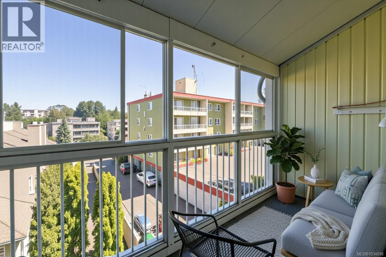 401 1188 Yates St, Victoria, British Columbia  V8V 3M8 - Photo 14 - 1034098