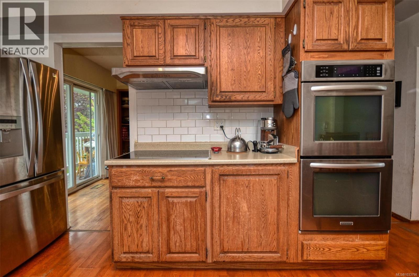 1809 Laval Ave, Saanich, British Columbia  V8N 1M9 - Photo 22 - 1033798