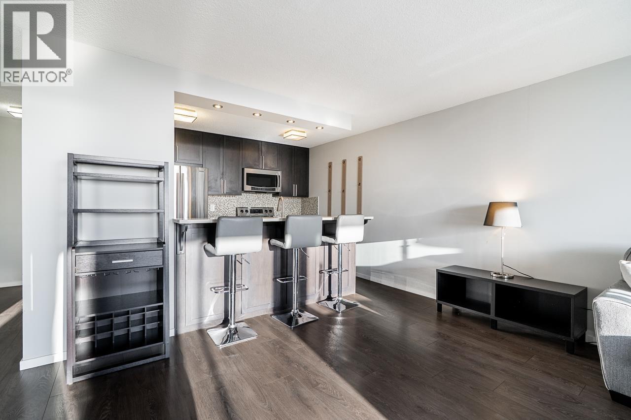 2101 9521 Cardston Court, Burnaby, British Columbia  V3N 4R8 - Photo 16 - R3117950