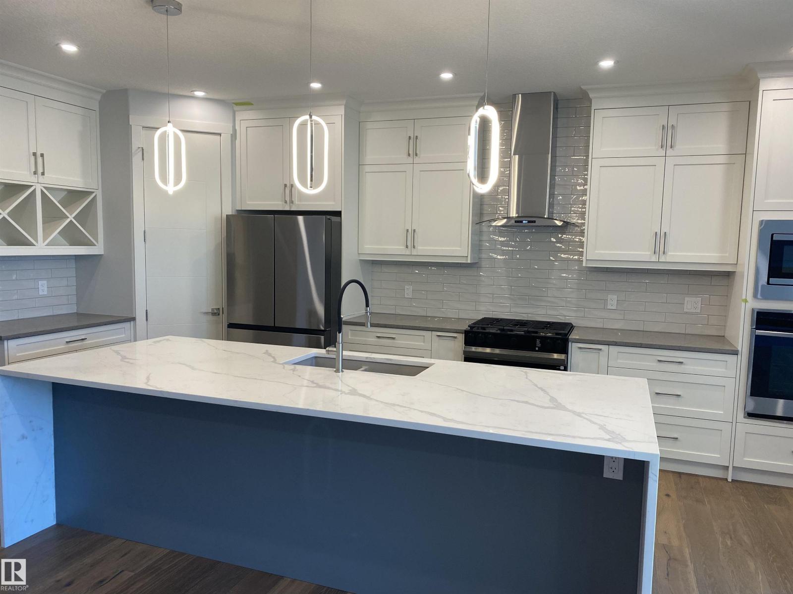 9515 75 Av Nw, Edmonton, Alberta  T6E 1H5 - Photo 6 - E4484482