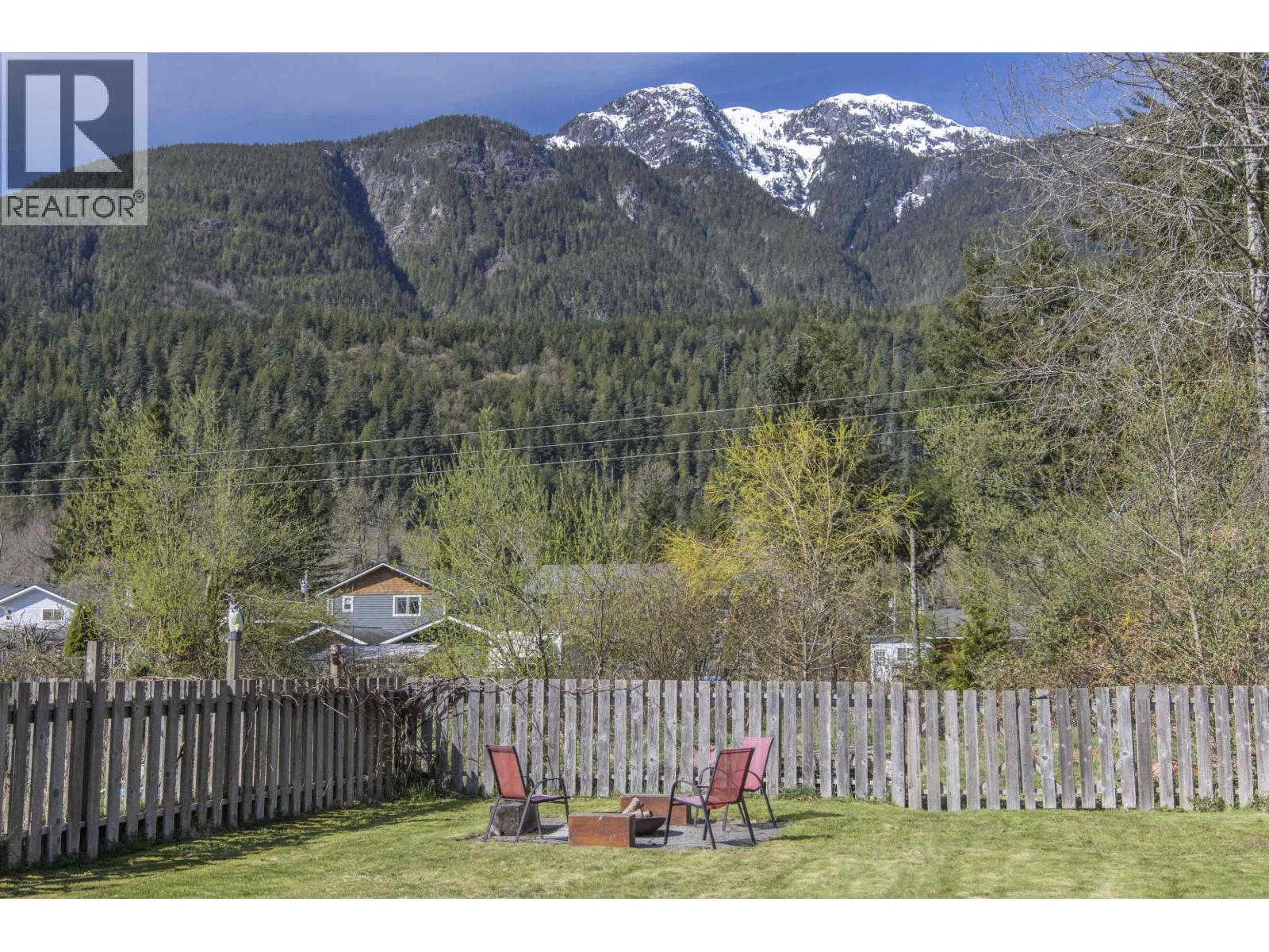 41557 Rod Road, Brackendale, British Columbia  V0N 1H0 - Photo 10 - R3117947