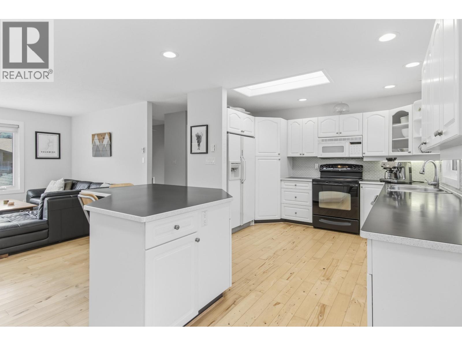 41557 Rod Road, Brackendale, British Columbia  V0N 1H0 - Photo 5 - R3117947