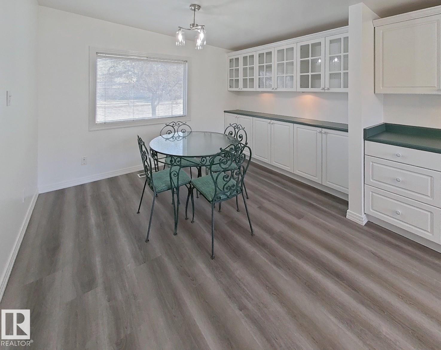 9624 75 St Nw, Edmonton, Alberta  T6C 2H9 - Photo 12 - E4484977