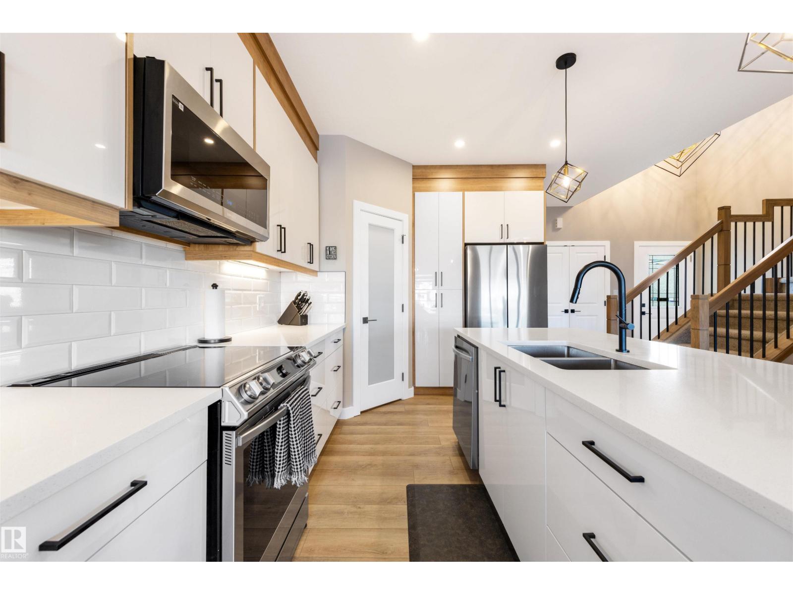12 Amberley Ba, Spruce Grove, Alberta  T7X 2X4 - Photo 5 - E4484978
